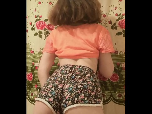 ❤️ Sexy mladá kočka svléká šortky před kamerou. ❤ Porno vk u nás ❤