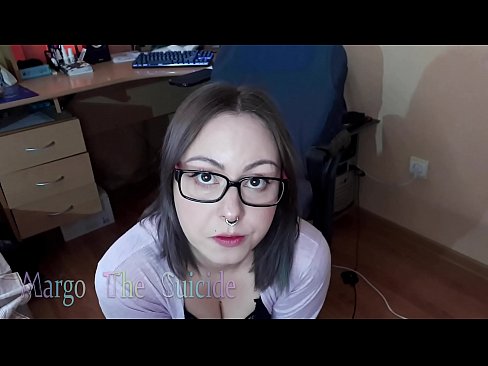 ❤️ Sexy holka s brýlemi kouří dildo hluboko na kameru ❤ Porno vk u nás ❤