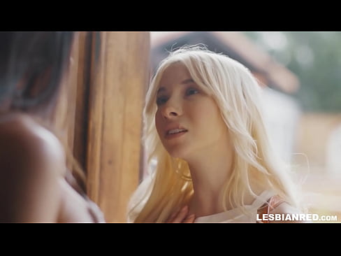 ❤️ Dívka se po několika měsících vrátí domů a skončí u lízání kundy své nevlastní matky ❤ Porno vk u nás ❤